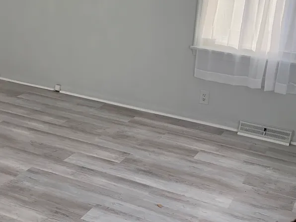 828 Upton Ave N, Minneapolis, MN