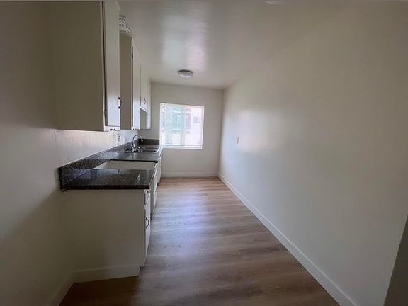 4th image of 16919 Yukon Ave APT 10