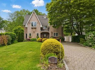 10 Fawn Ter, Wharton, NJ 07885