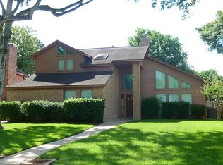 6722 Sutter Park Ln, Houston, TX 77066