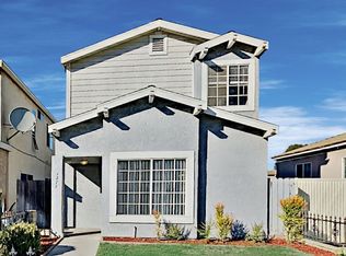 1277 W 33rd St, Long Beach, CA 90810