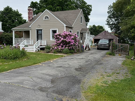 2nd image of 9 Wright Ave