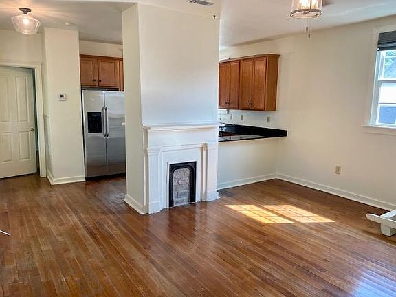 2nd image of 2818 Constance St APT 4