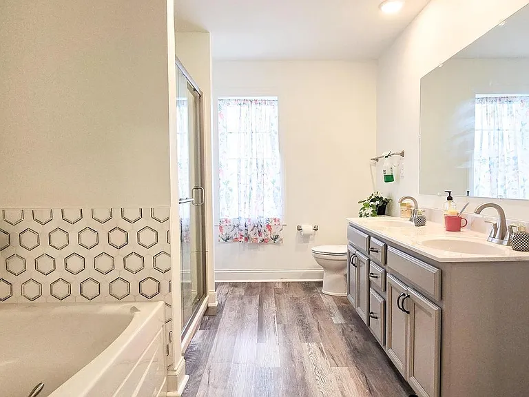 15 Summer Ln — Photo 24