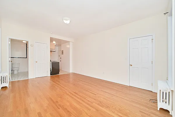 Rented by Living New York | media 9