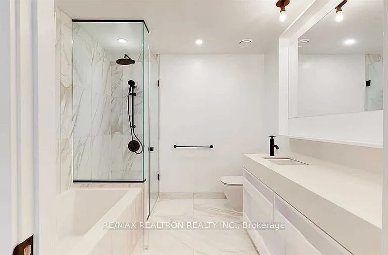 505 Richmond St W #1126 — Photo 12