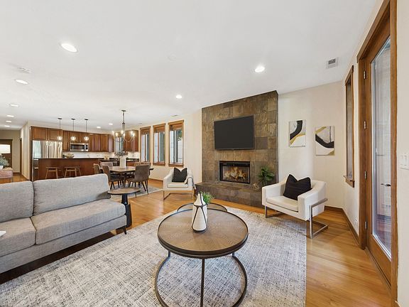 4th image of 2623 W Logan Blvd APT 2W