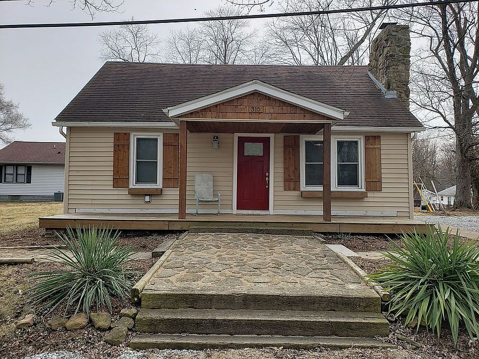 1st image of 315 W Graham Dr