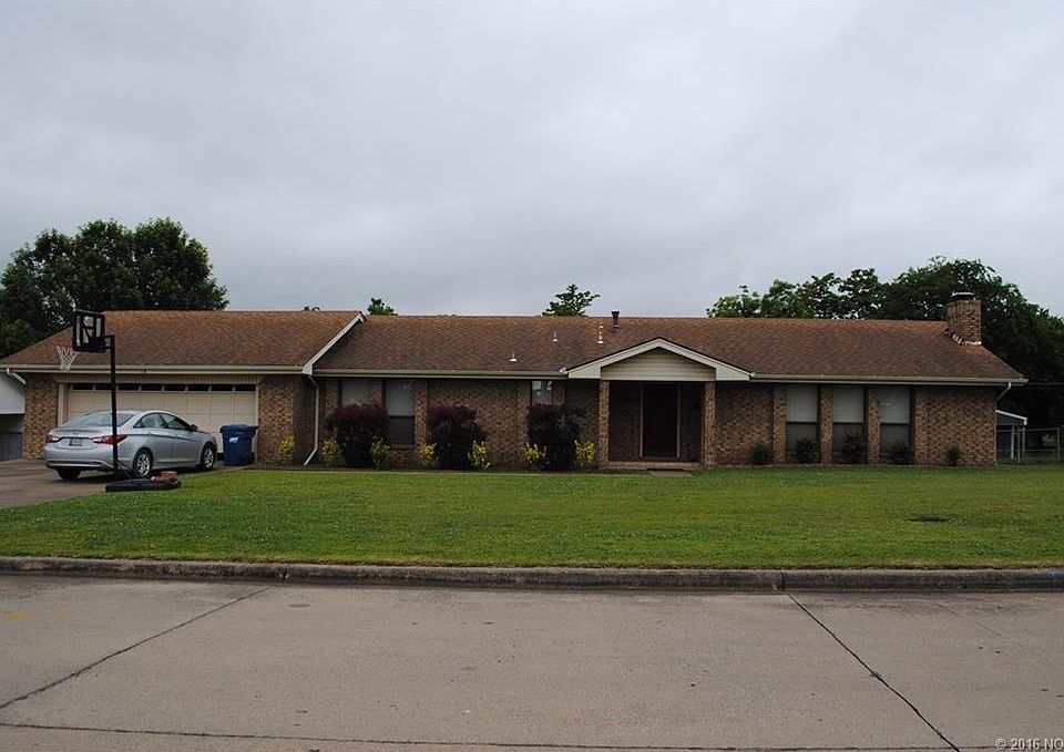 1st image of 306 E Polk Ave