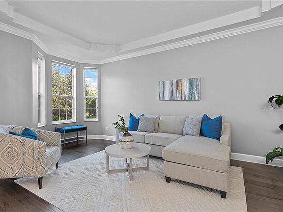 4th image of 5415 Oak Terrace Dr