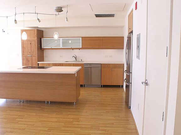 5th image of 350 W Ash St Unit 1201