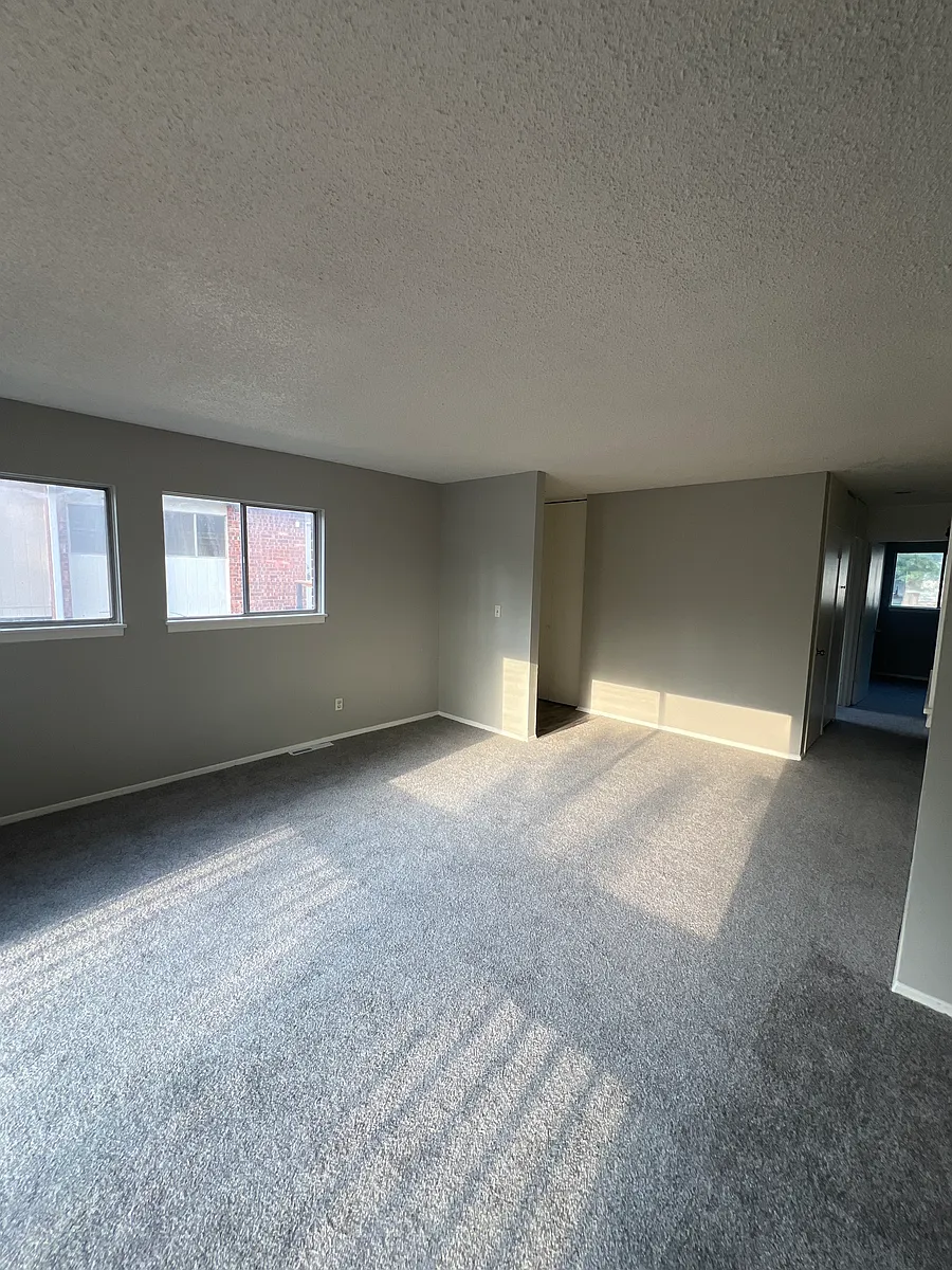 Building Photo - 8427 Kessler St #1