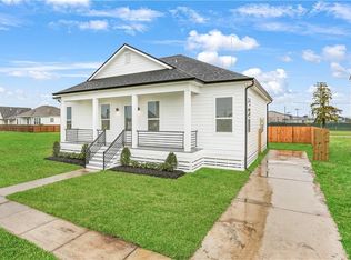 3912 Chalona Dr, Chalmette, LA 70043