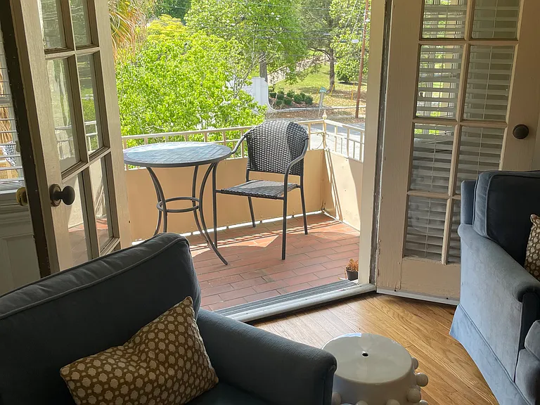 2068 Walton Way #409 — Photo 8