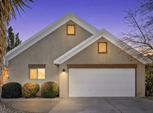 316 La Chamisal Ln NW, Los Ranchos De Albuquerque, NM 87107