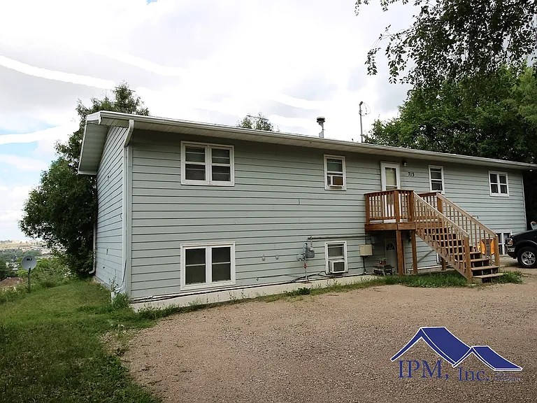 713 Summit Drive - IPM Rental_12122023