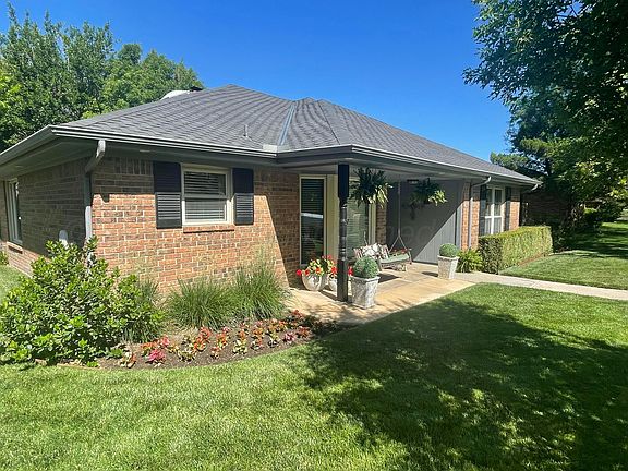 4th image of 6414 Mooregate Dr
