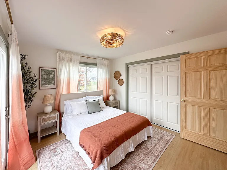 80 Greenview Dr — Photo 8