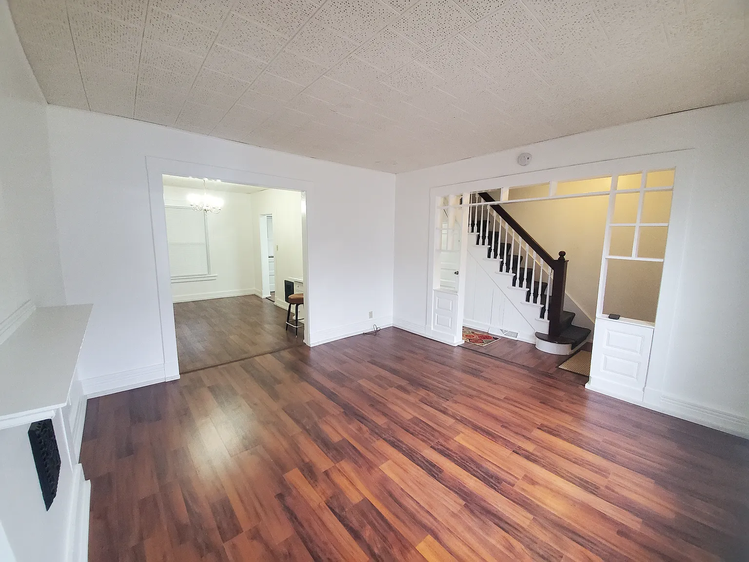 4 bed, $1,800 — Photo 2