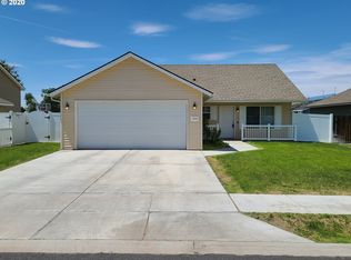 1979 NE 2nd St, Hermiston, OR 97838