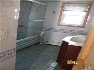 4th image of 1541 Jefferson Ave
