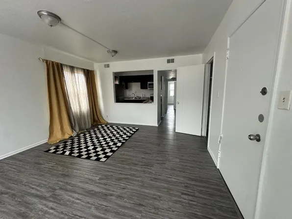 3046 S Moreland Blvd, Cleveland, OH