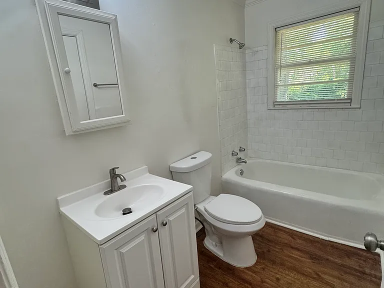 340 Adelle St SE — Photo 12