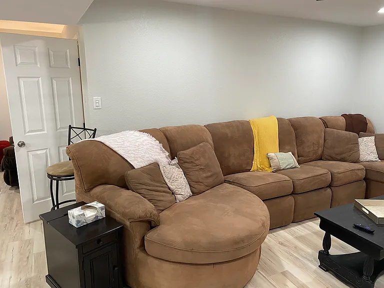 1240 E Verlea Dr — Photo 6