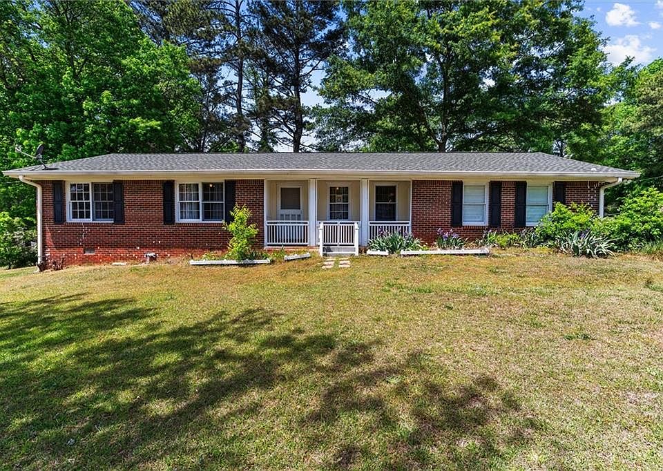 1st image of 999 Chestnut Oak Ct