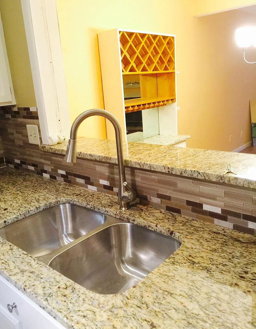 2 bed, 1050 sqft, $1,650 — Photo 2