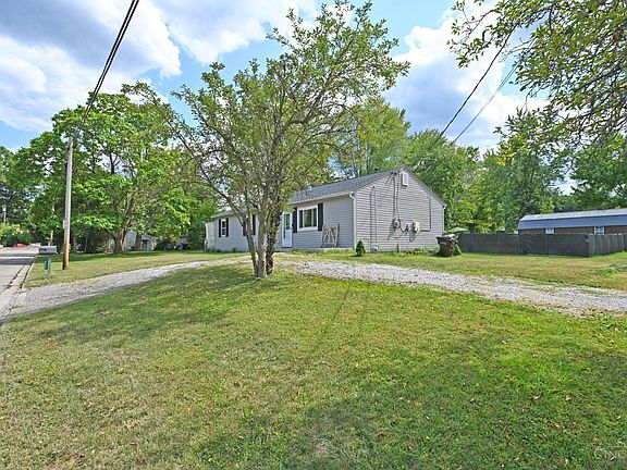 4th image of 606 Oak St