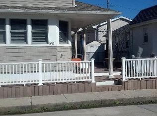 40 Armour St, Long Beach, NY 11561