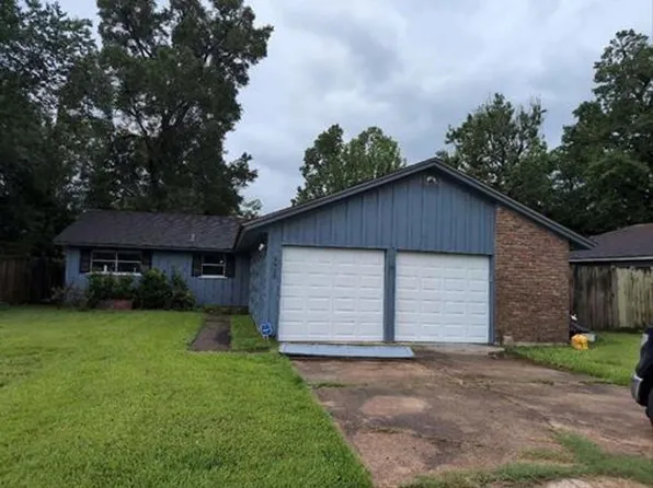 3925 Eloise St, Beaumont, TX 77707