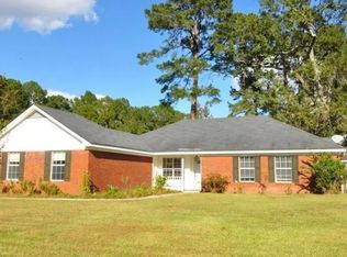 21 N Oak Rd, Richmond Hill, GA 31324