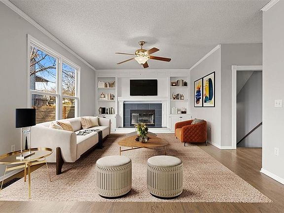 3rd image of 8917 W 128th St