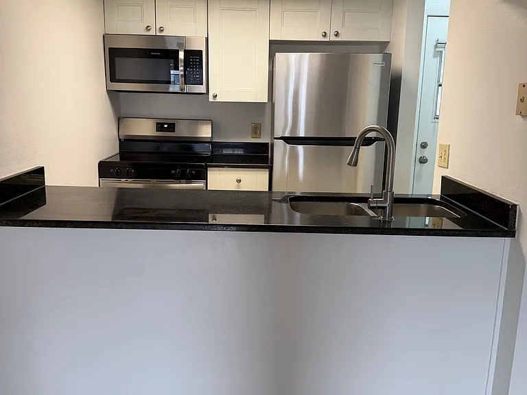 4815 W McElroy Ave #D208 — Photo 14