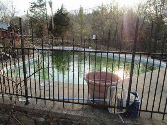 5th image of 455 S Dogwood Dr