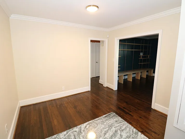 2227 Celia Ave — Photo 12