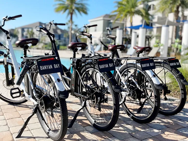 Residents can unlock adventure and eco-friendly commuting with our complimentary electric bike rentals, adding a thrilling spin to your apartment living experience at Banyan Bay apartments in Jacksonville.