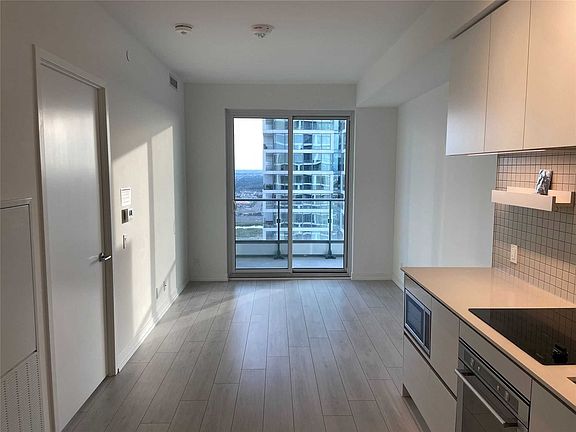 5th image of 950 Portage Pkwy #4210
