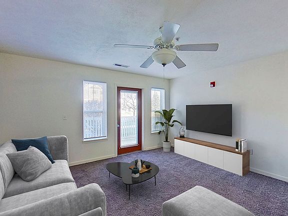 5th image of 1900 Catalina Dr APT 424