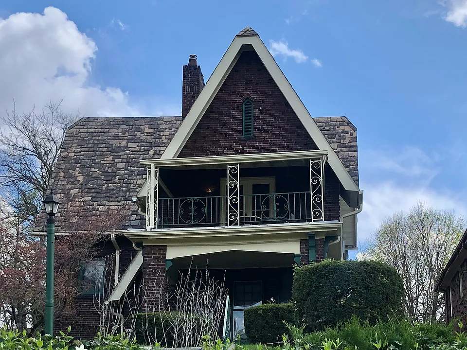 1018 N Highland Ave