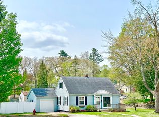 653 Brookfield St, Kingsford, MI 49802