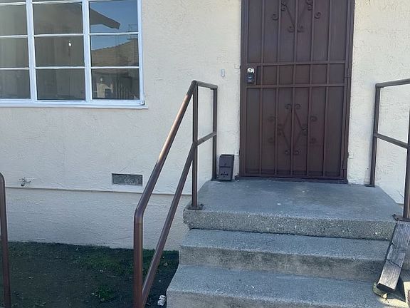 3rd image of 114 N New Ave APT J