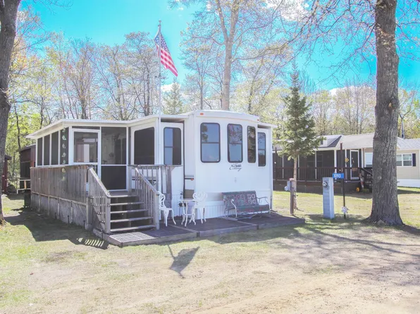1093 W Big Portage Lake Dr NW Unit A, Backus, MN 56435