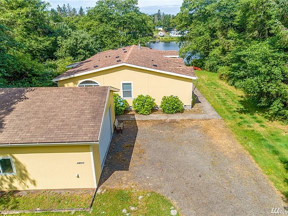 4th image of 24013 Elm Pl