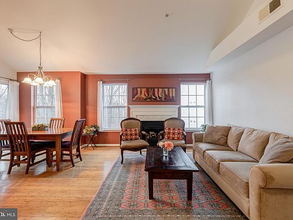 5th image of 5982 Founders Hill Ct Unit 302