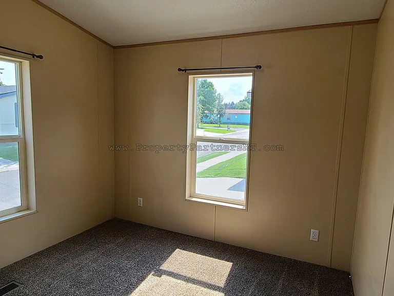 111 Sunlight Ave — Photo 8