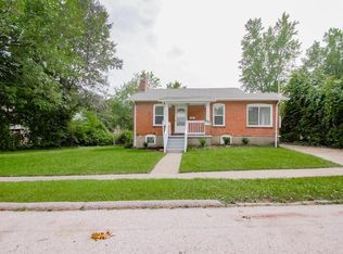9706 Holtwood Rd, Saint Louis, MO 63114