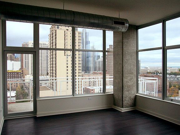 4th image of 50 E 16th St Unit 1305